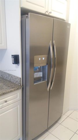 17275 Collins Avenue 801, Sunny Isles Beach, FL 33160