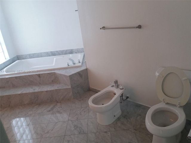 17275 Collins Avenue 801, Sunny Isles Beach, FL 33160
