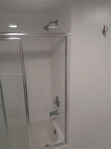 17275 Collins Avenue 801, Sunny Isles Beach, FL 33160