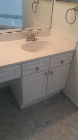 17275 Collins Avenue 801, Sunny Isles Beach, FL 33160