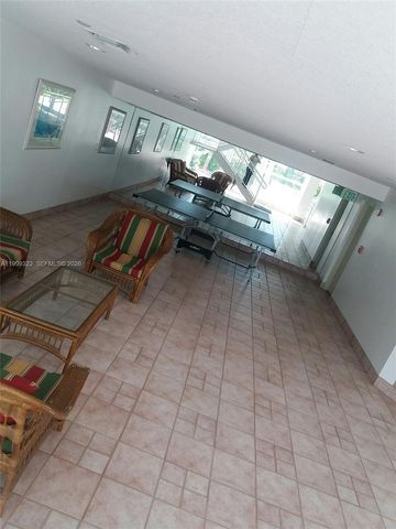 17275 Collins Avenue 801, Sunny Isles Beach, FL 33160