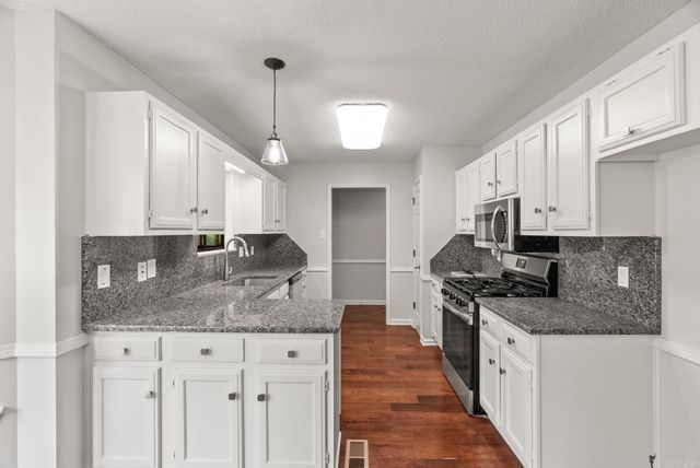 13204 Laurel Oaks, Little Rock, AR 72211