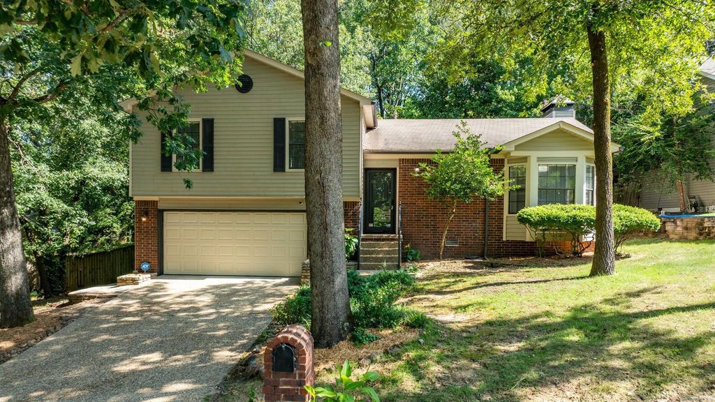 13204 Laurel Oaks, Little Rock, AR 72211