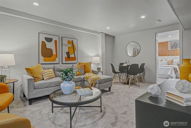 2021 NE 97th Street, Seattle, WA 98115