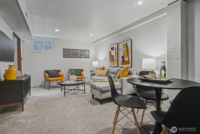 2021 NE 97th Street, Seattle, WA 98115