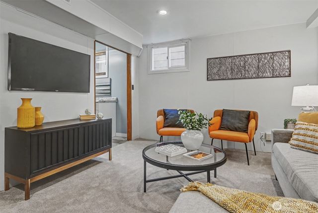 2021 NE 97th Street, Seattle, WA 98115