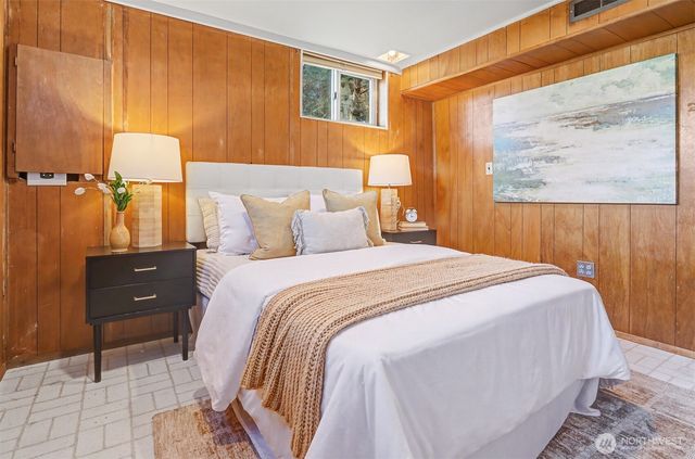 2021 NE 97th Street, Seattle, WA 98115