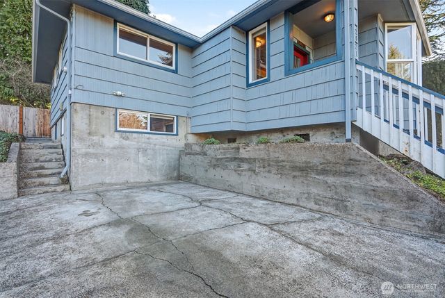 2021 NE 97th Street, Seattle, WA 98115