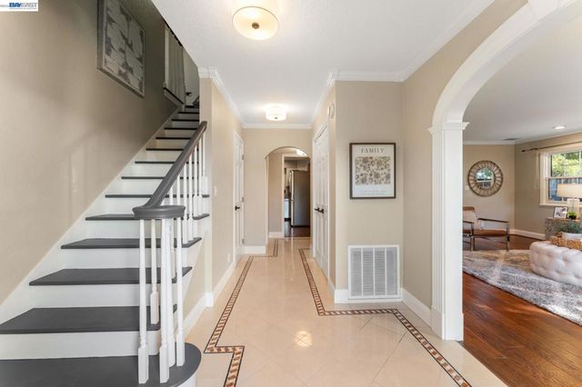 4571 Ewing Rd, Castro Valley, CA 94546
