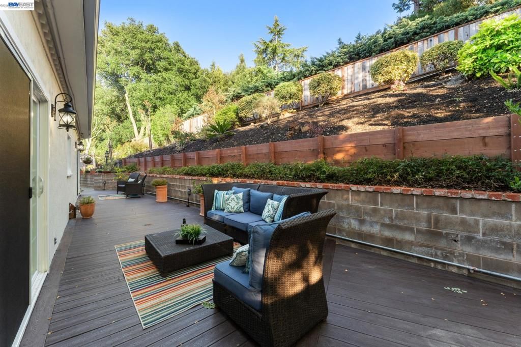Image 13 of property listing at 4571 Ewing Rd, Castro Valley, CA 94546