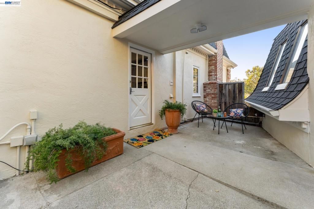 Image 44 of property listing at 4571 Ewing Rd, Castro Valley, CA 94546