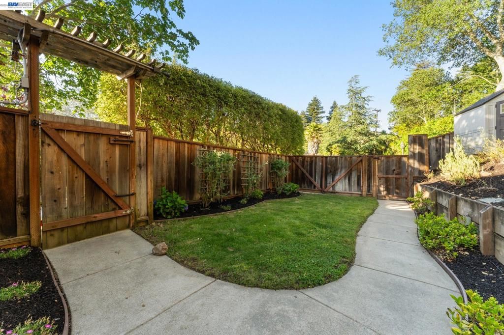 Image 50 of property listing at 4571 Ewing Rd, Castro Valley, CA 94546