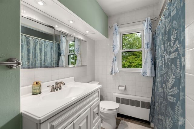 12 Ruby Rd, Saugus, MA 01906