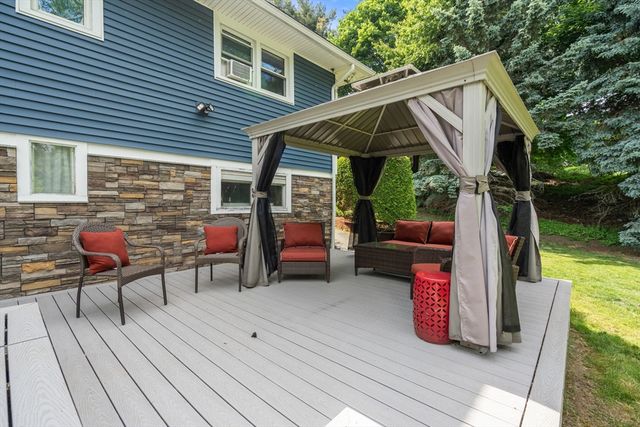 12 Ruby Rd, Saugus, MA 01906