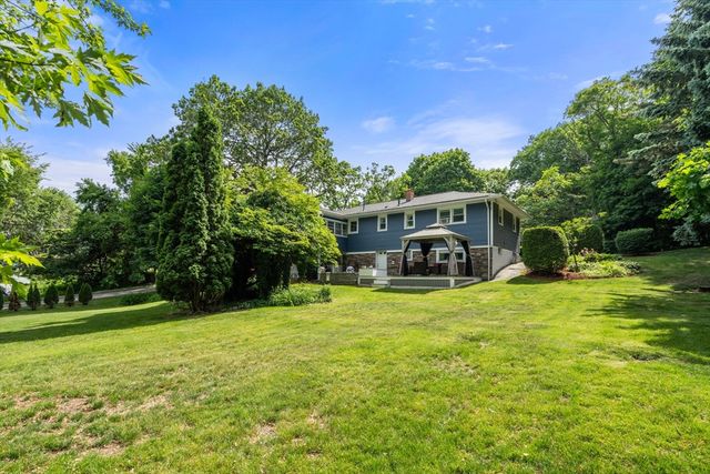 12 Ruby Rd, Saugus, MA 01906