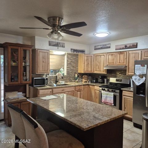 446 Calle Pinzon, Rio Rico, AZ 85648