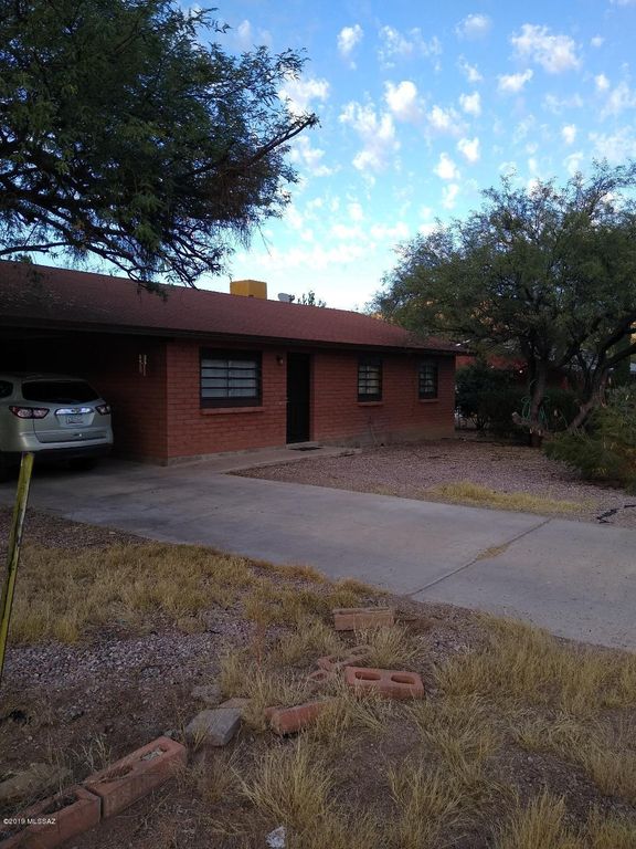 446 Calle Pinzon, Rio Rico, AZ 85648