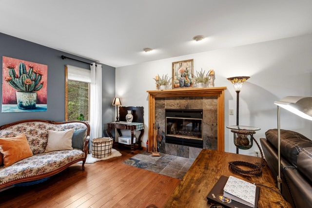 5099 Valley TRAIL, West Bend, WI 53095