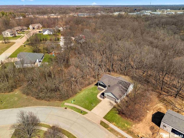 105 KAYLEA Court, East Peoria, IL 61611