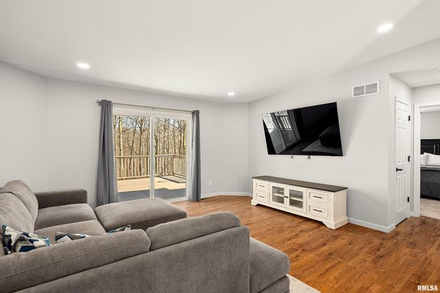 105 KAYLEA Court, East Peoria, IL 61611