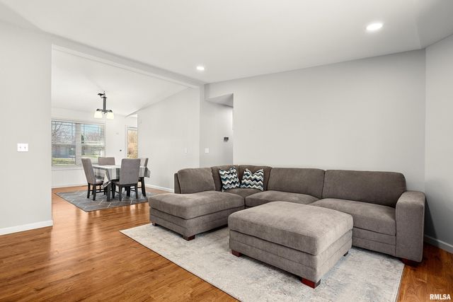 105 KAYLEA Court, East Peoria, IL 61611