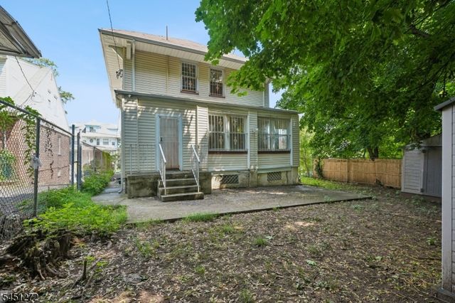 14 Scheerer Ave, Newark City, NJ 07112