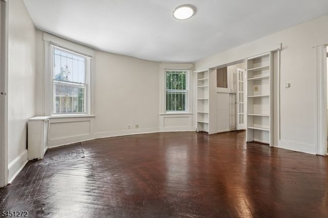 14 Scheerer Ave, Newark City, NJ 07112