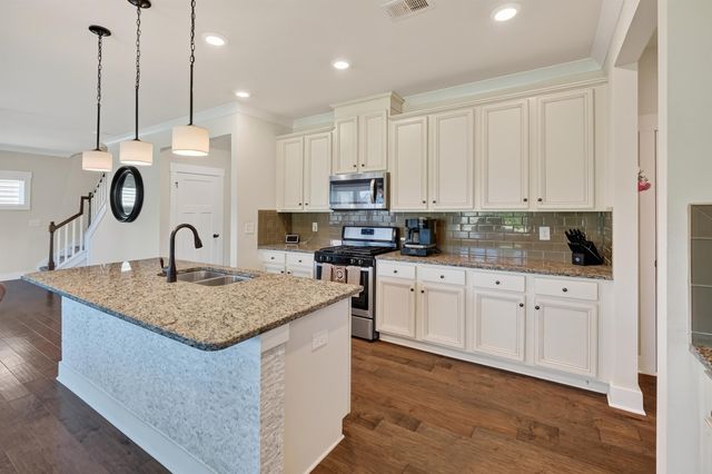 222 Delbourne Lane, Greer, SC 29651
