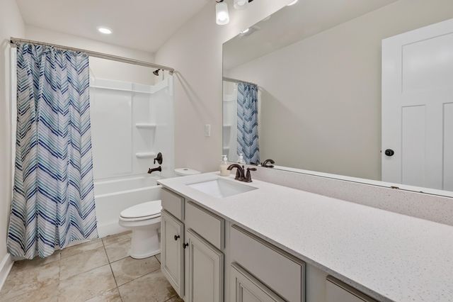 222 Delbourne Lane, Greer, SC 29651