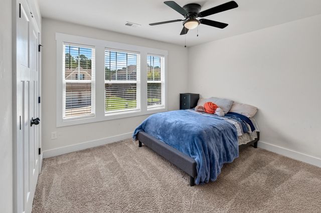 222 Delbourne Lane, Greer, SC 29651