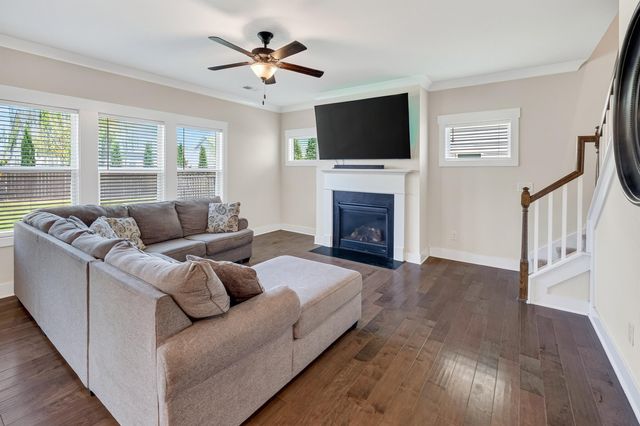222 Delbourne Lane, Greer, SC 29651