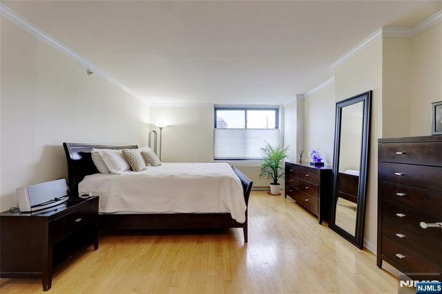 700 Grove Street 3Q, Jersey City, NJ 07310