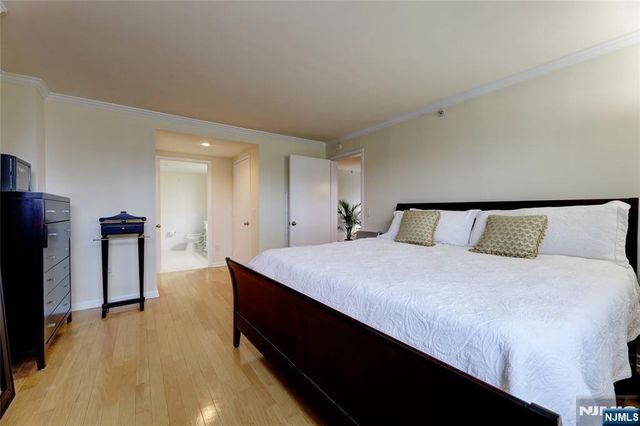 700 Grove Street 3Q, Jersey City, NJ 07310