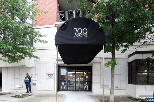700 Grove Street 3Q, Jersey City, NJ 07310