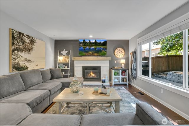 5620 Evergreen Loop SE, Auburn, WA 98092