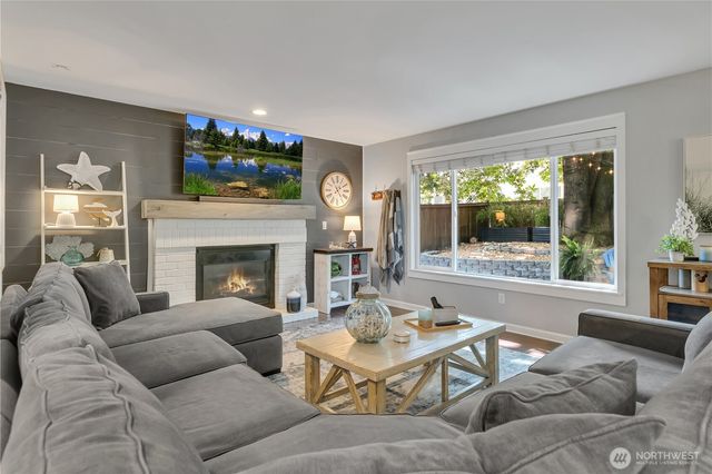5620 Evergreen Loop SE, Auburn, WA 98092