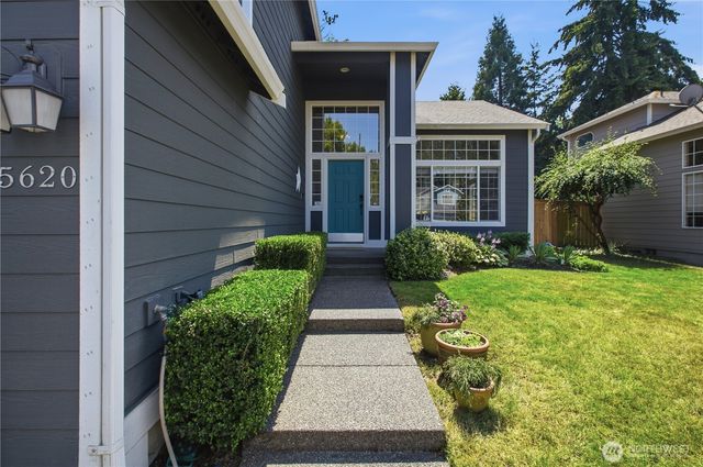 5620 Evergreen Loop SE, Auburn, WA 98092