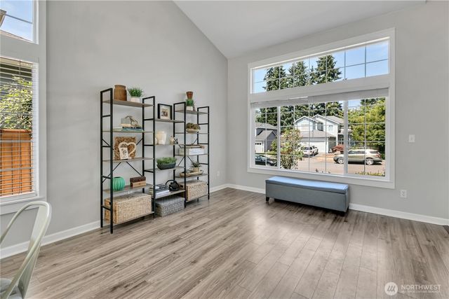 5620 Evergreen Loop SE, Auburn, WA 98092