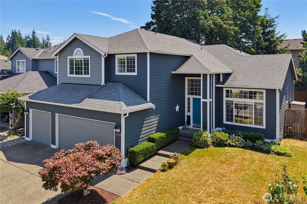 5620 Evergreen Loop SE, Auburn, WA 98092