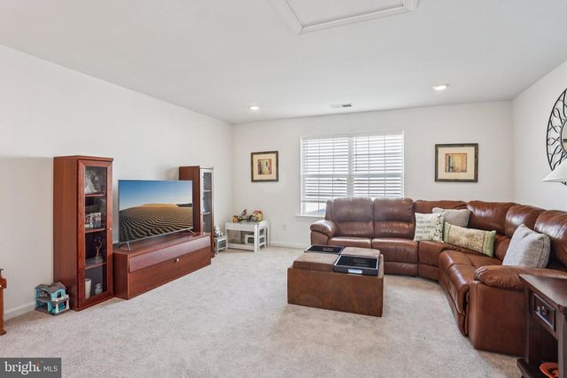 38 TOWER BLVD, Mount Holly, NJ 08060