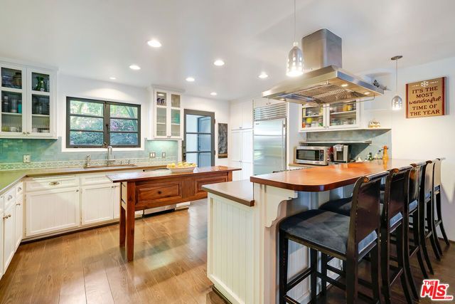 11670 Duque Drive, Los Angeles, CA 91604