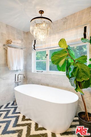 11670 Duque Drive, Los Angeles, CA 91604