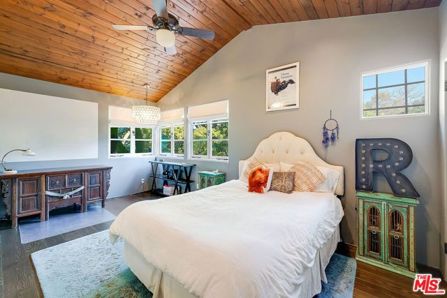 11670 Duque Drive, Los Angeles, CA 91604