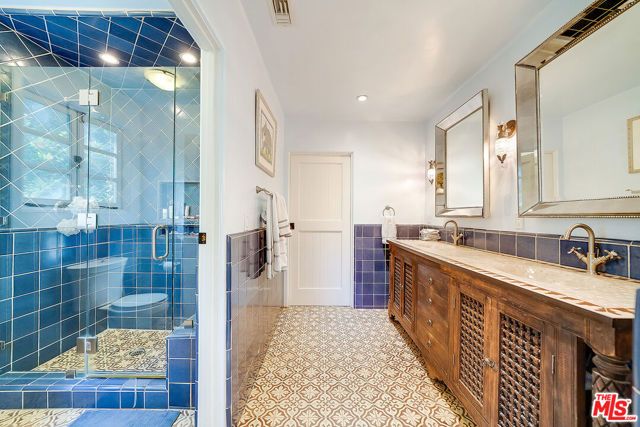 11670 Duque Drive, Los Angeles, CA 91604
