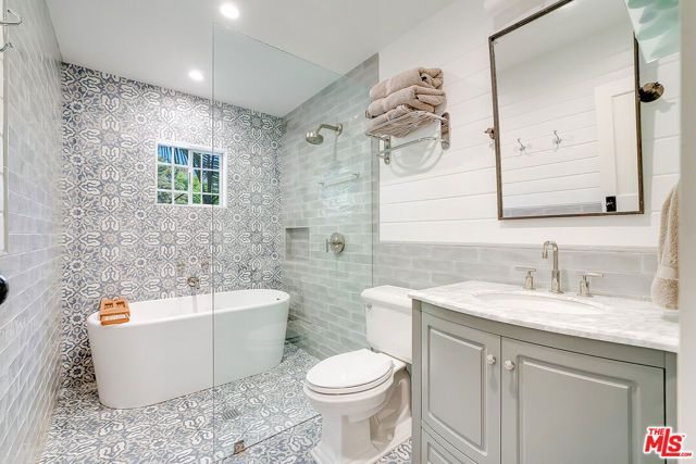 11670 Duque Drive, Los Angeles, CA 91604