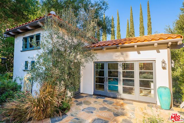 11670 Duque Drive, Los Angeles, CA 91604
