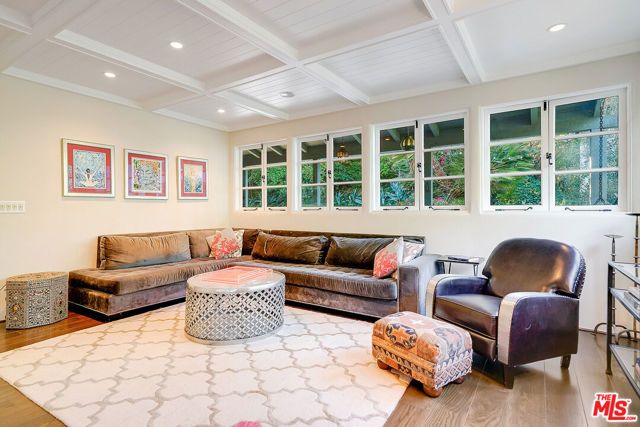 11670 Duque Drive, Los Angeles, CA 91604