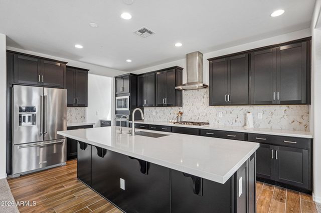 9019 W Denton Lane, Glendale, AZ 85305