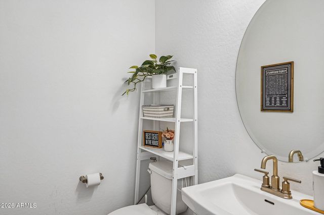 9019 W Denton Lane, Glendale, AZ 85305