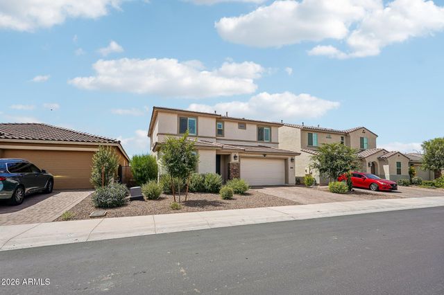 9019 W Denton Lane, Glendale, AZ 85305